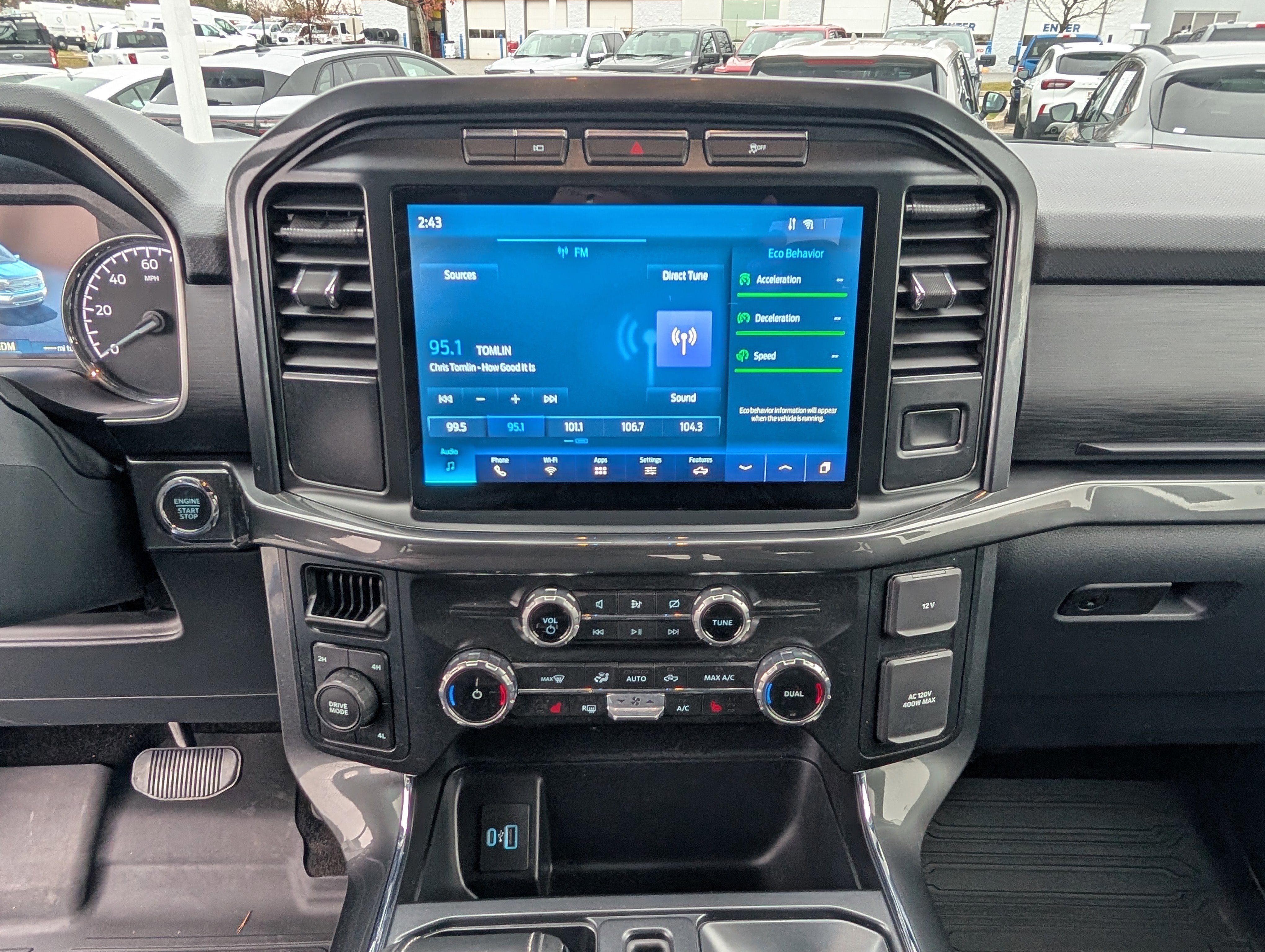 Certified 2022 Ford F150 XLT w/ Equipment Group 302A High image 18