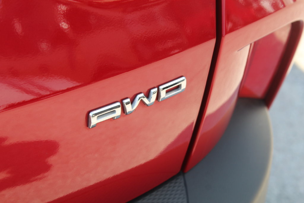 Certified 2025 Ford Escape ST-Line AWD/4WD image 12