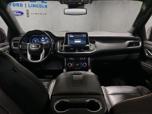 Used 2023 GMC Yukon SLT AWD/4WD image 2