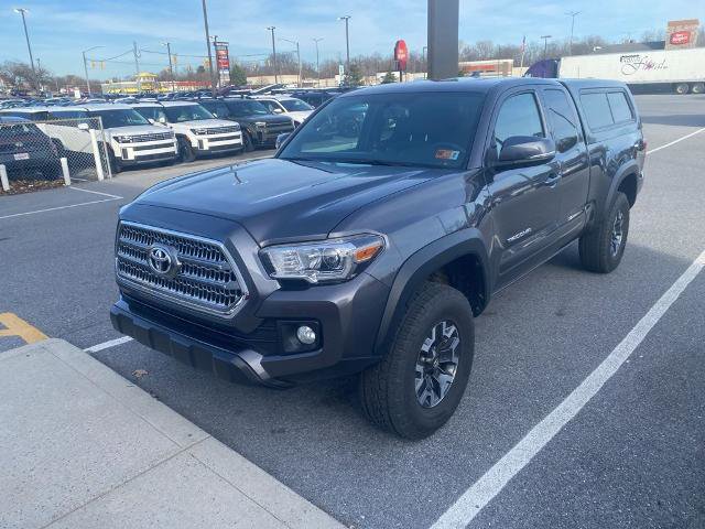 Used 2017 Toyota Tacoma TRD Off-Road w/ Tow Package image 22