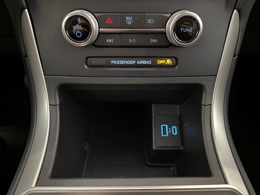 Certified 2023 Ford Edge SEL AWD/4WD image 16