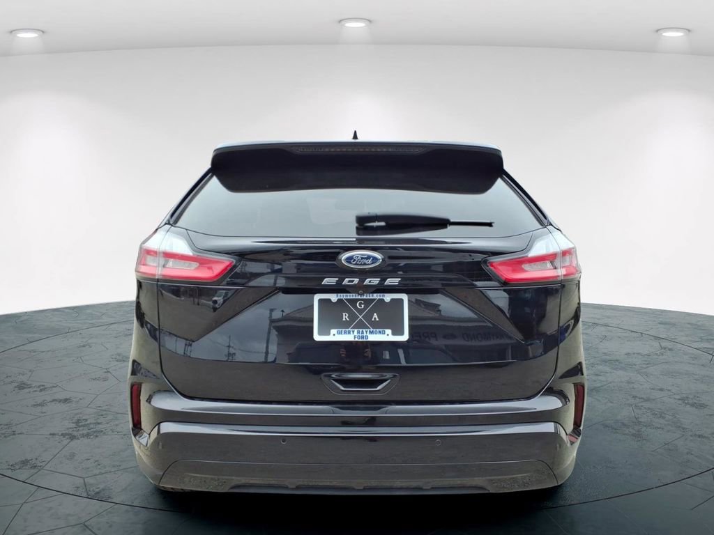 Certified 2023 Ford Edge ST-Line image 4