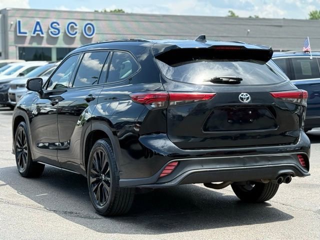 Used 2022 Toyota Highlander XSE image 6
