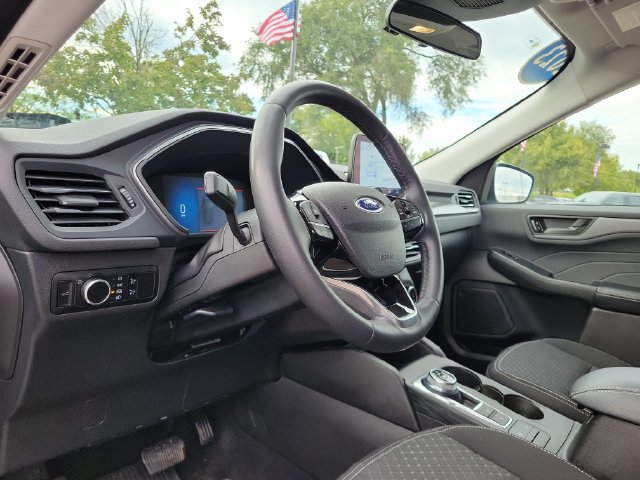 Certified 2023 Ford Escape Active AWD/4WD image 10
