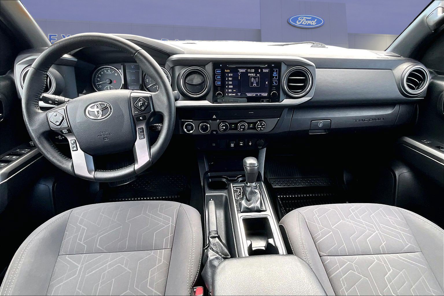 Used 2019 Toyota Tacoma TRD Off-Road AWD/4WD image 8