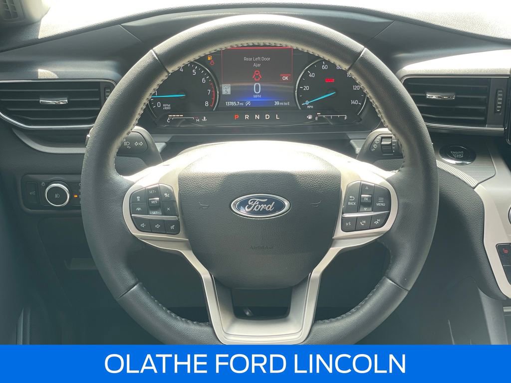 Certified 2023 Ford Explorer XLT w/ Equipment Group 202A AWD/4WD image 16
