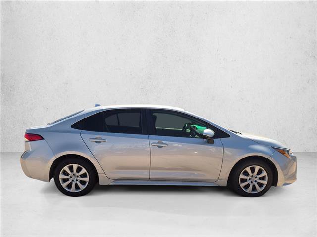 Used 2021 Toyota Corolla LE FWD image 4