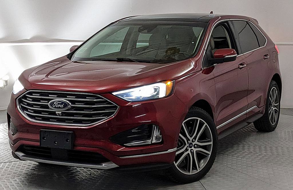 Certified 2019 Ford Edge Titanium w/ Equipment Group 301A AWD/4WD image 6