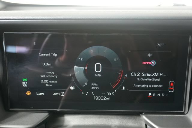 Used 2025 GMC Terrain Elevation w/ Elevation Premium Package AWD/4WD image 11