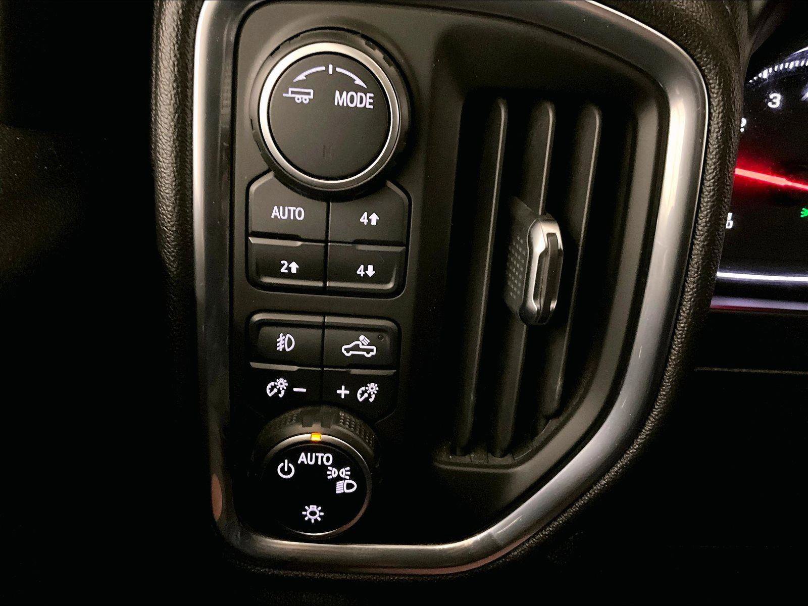 Used 2021 Chevrolet Silverado 1500 LT Trail Boss w/ Convenience Package II AWD/4WD image 30