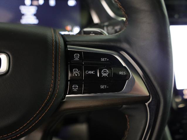 Used 2025 Jeep Grand Cherokee Summit AWD/4WD image 20