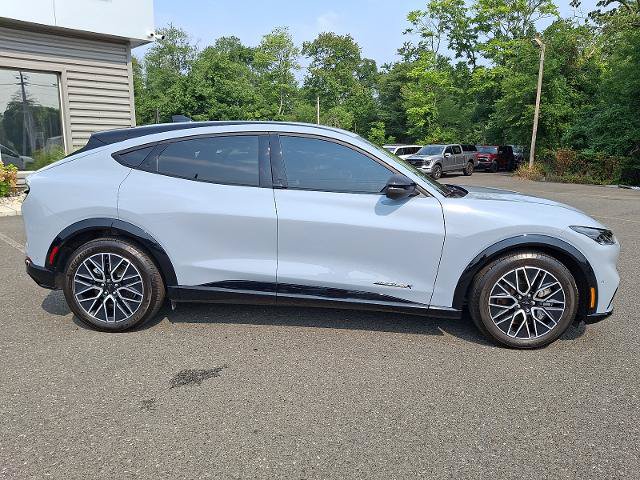 Certified 2024 Ford Mustang Mach-E Premium AWD/4WD image 7