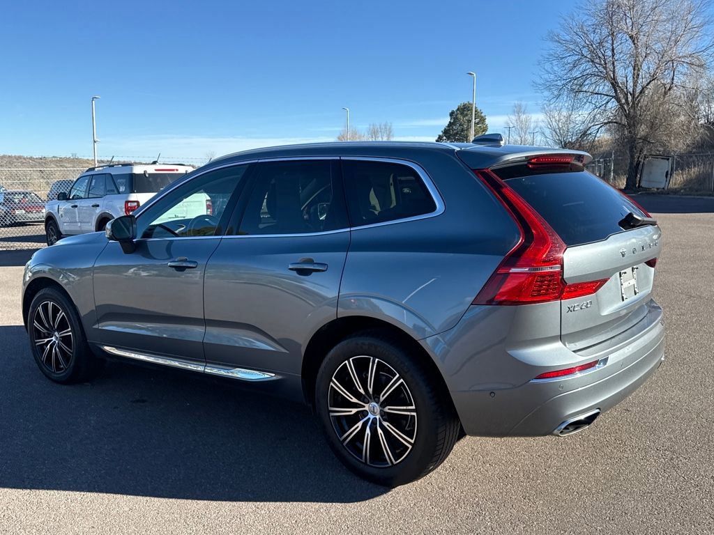 Used 2019 Volvo XC60 T5 Inscription image 3
