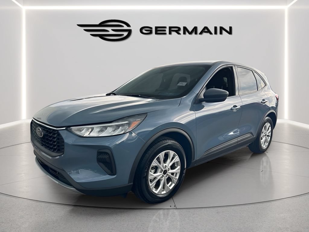 Certified 2025 Ford Escape Active w/ Cold Weather Package FWD image 5