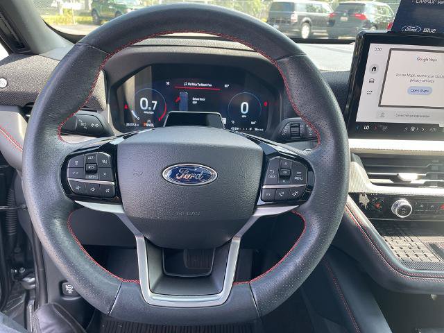 Certified 2025 Ford Explorer ST-Line w/ Premium Package AWD/4WD image 9