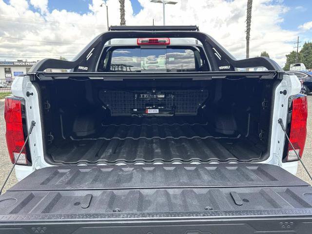 Used 2025 Chevrolet Colorado Trail Boss w/ Midnight Edition image 26