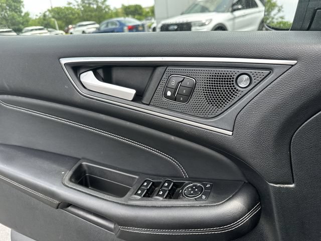 Certified 2023 Ford Edge Titanium AWD/4WD image 31