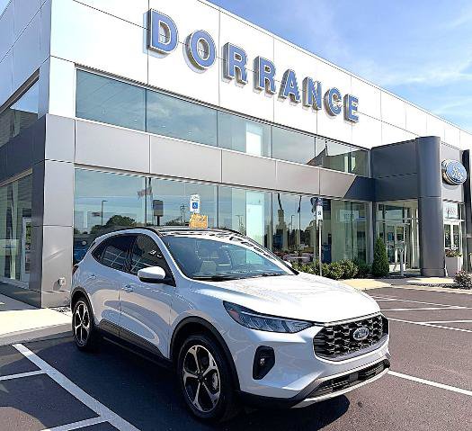 Certified 2025 Ford Escape ST-Line Select w/ Class II Trailer Tow Package AWD/4WD image 1
