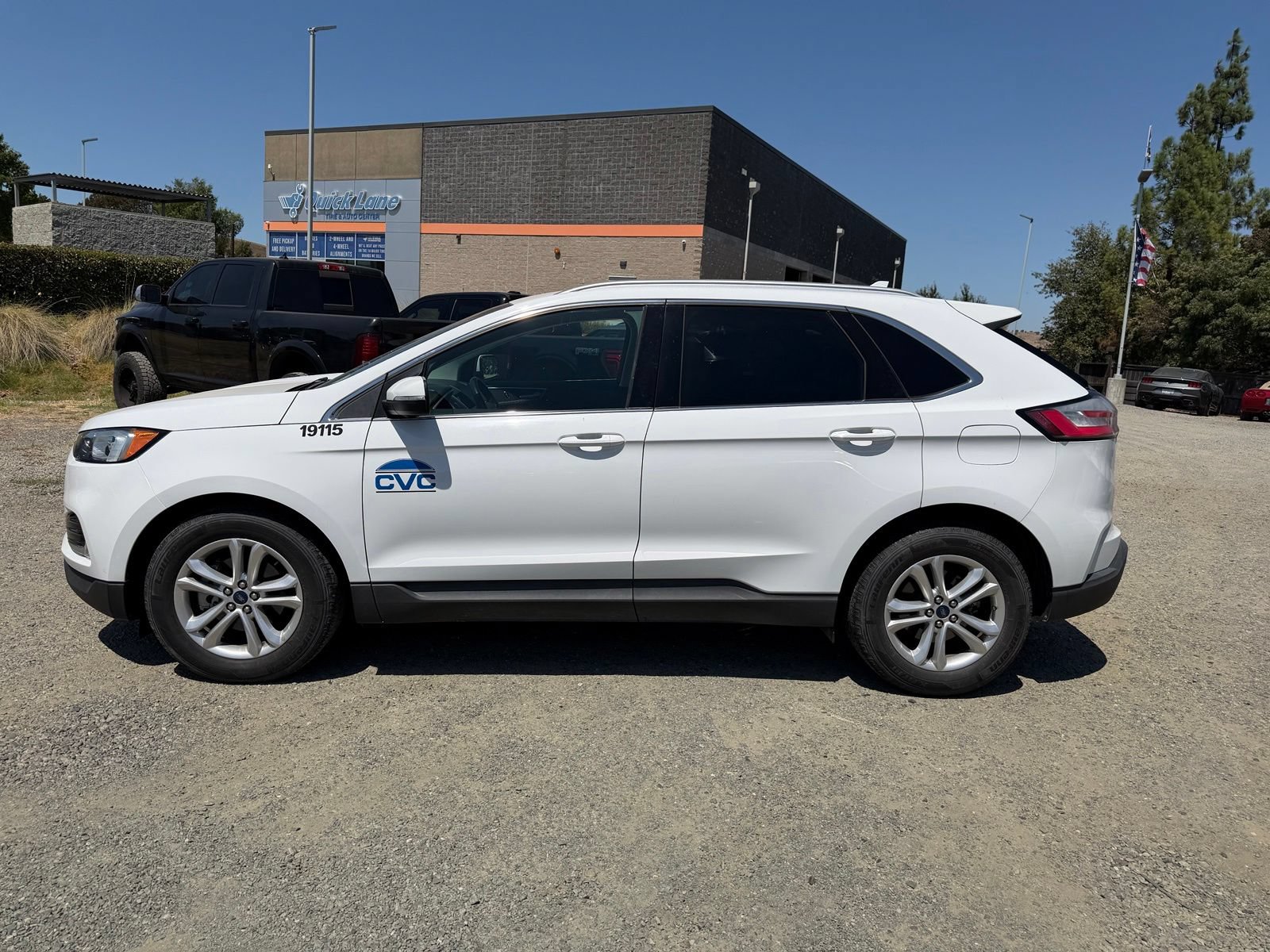 Certified 2019 Ford Edge SEL w/ Equipment Group 201A FWD image 2