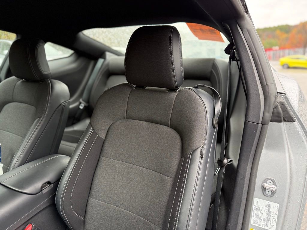 Certified 2024 Ford Mustang Coupe image 6