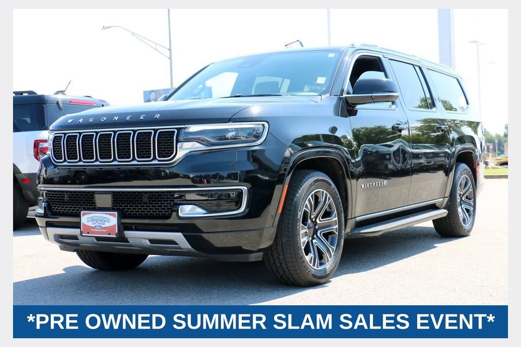 Used 2024 Jeep Wagoneer L Series II w/ Flexible Seating Group AWD/4WD image 1