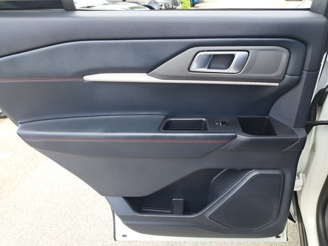 Certified 2025 Ford Explorer ST-Line w/ Premium Package image 14