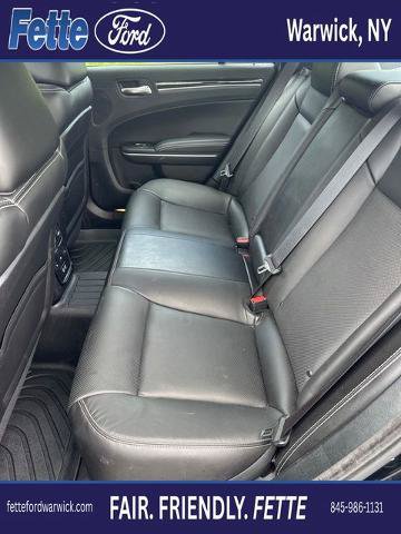 Used 2023 Chrysler 300 S w/ Comfort Group RWD image 15