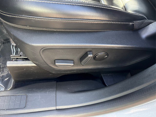 Certified 2024 Ford Escape Platinum AWD/4WD image 17