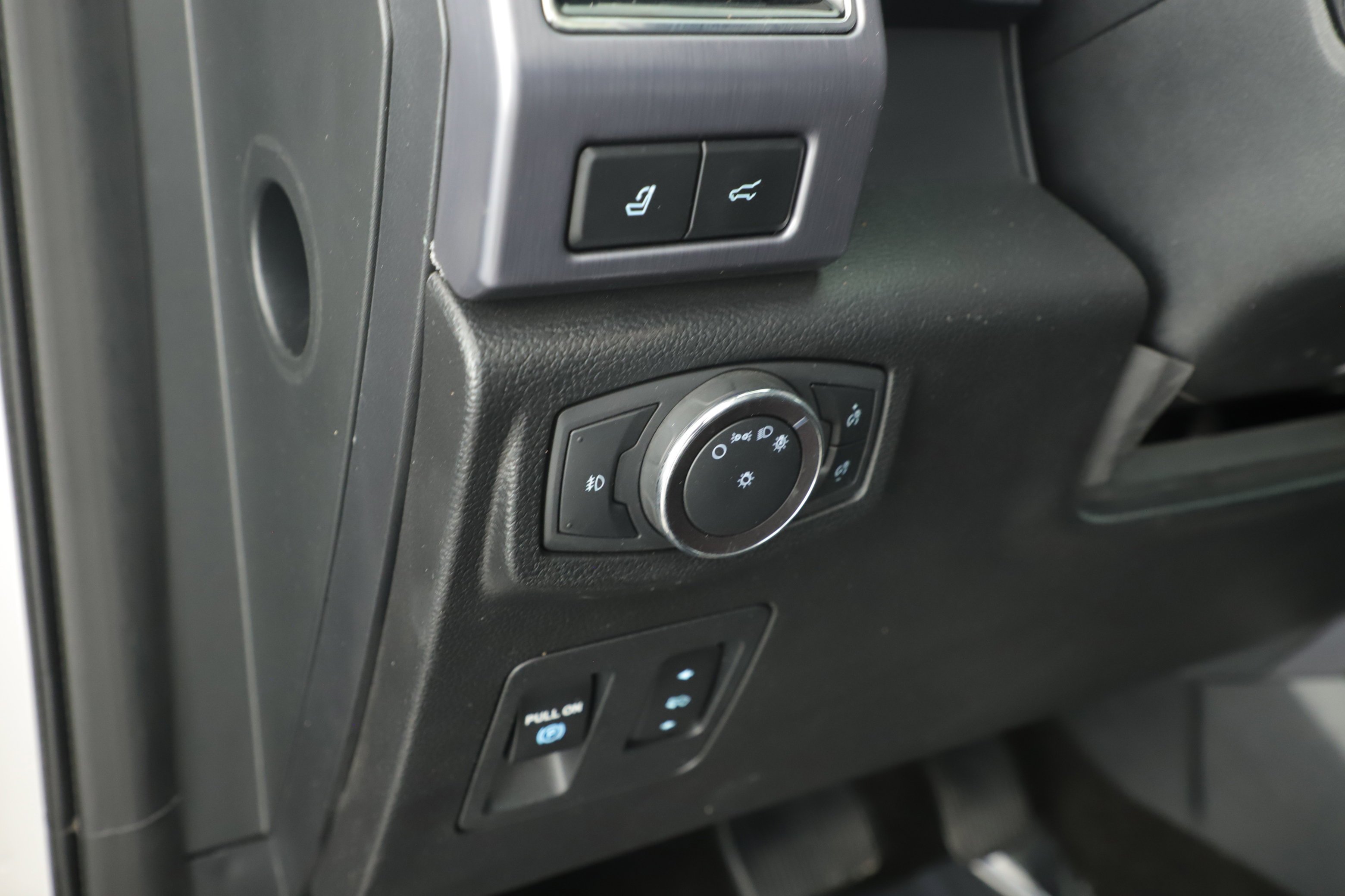 Certified 2019 Ford Expedition Platinum image 15