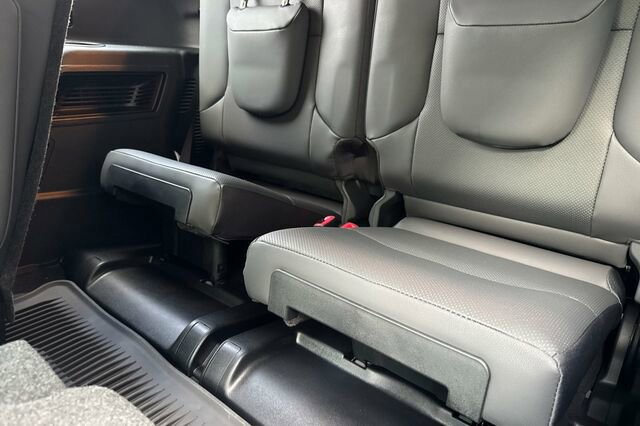 Used 2023 Lexus GX 460 Premium image 12