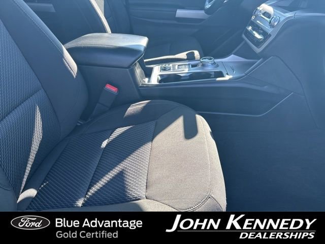 Certified 2022 Ford Explorer XLT w/ Class IV Trailer Tow Package image 37