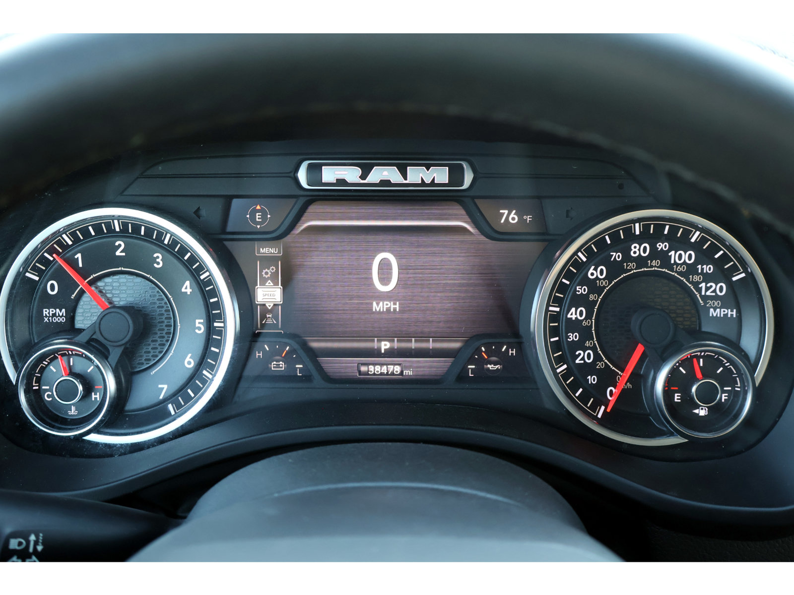 Used 2025 RAM 1500 Laramie w/ Sport Appearance Package AWD/4WD image 31