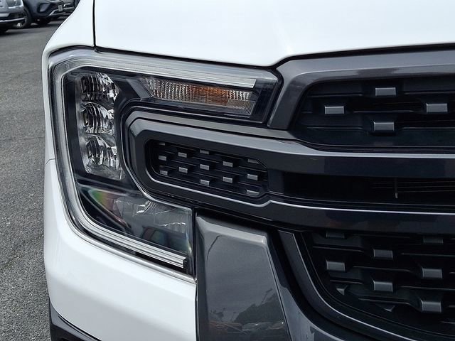 Certified 2024 Ford Ranger XLT w/ FX4 Off-Road Package AWD/4WD image 9