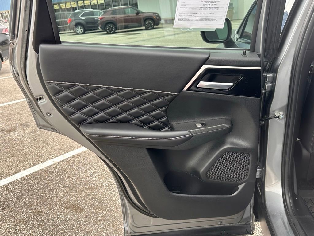 Used 2022 Mitsubishi Outlander SEL AWD/4WD image 15