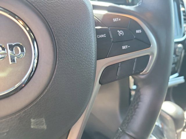 Used 2019 Jeep Grand Cherokee Laredo w/ Security & Convenience Group image 26