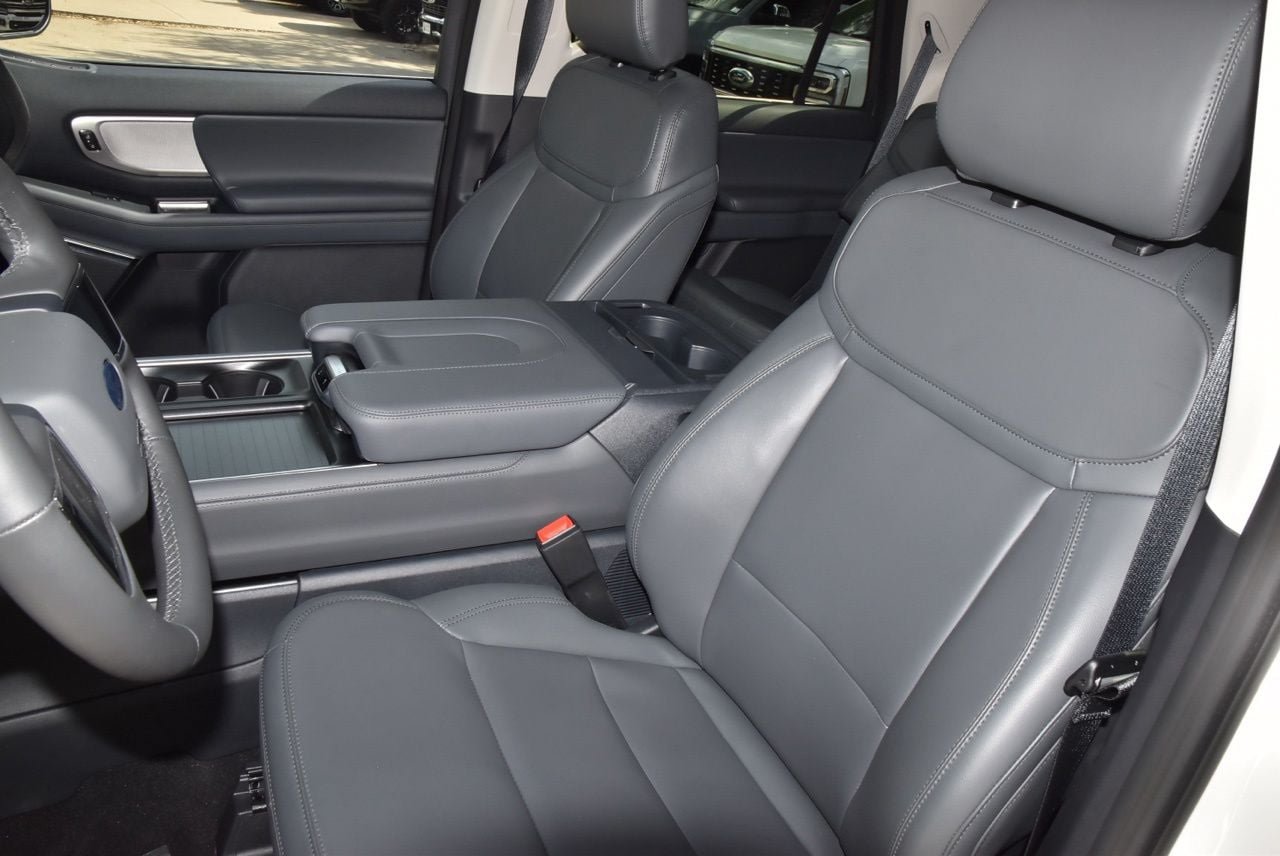 Certified 2026 Ford Expedition Active RWD image 32