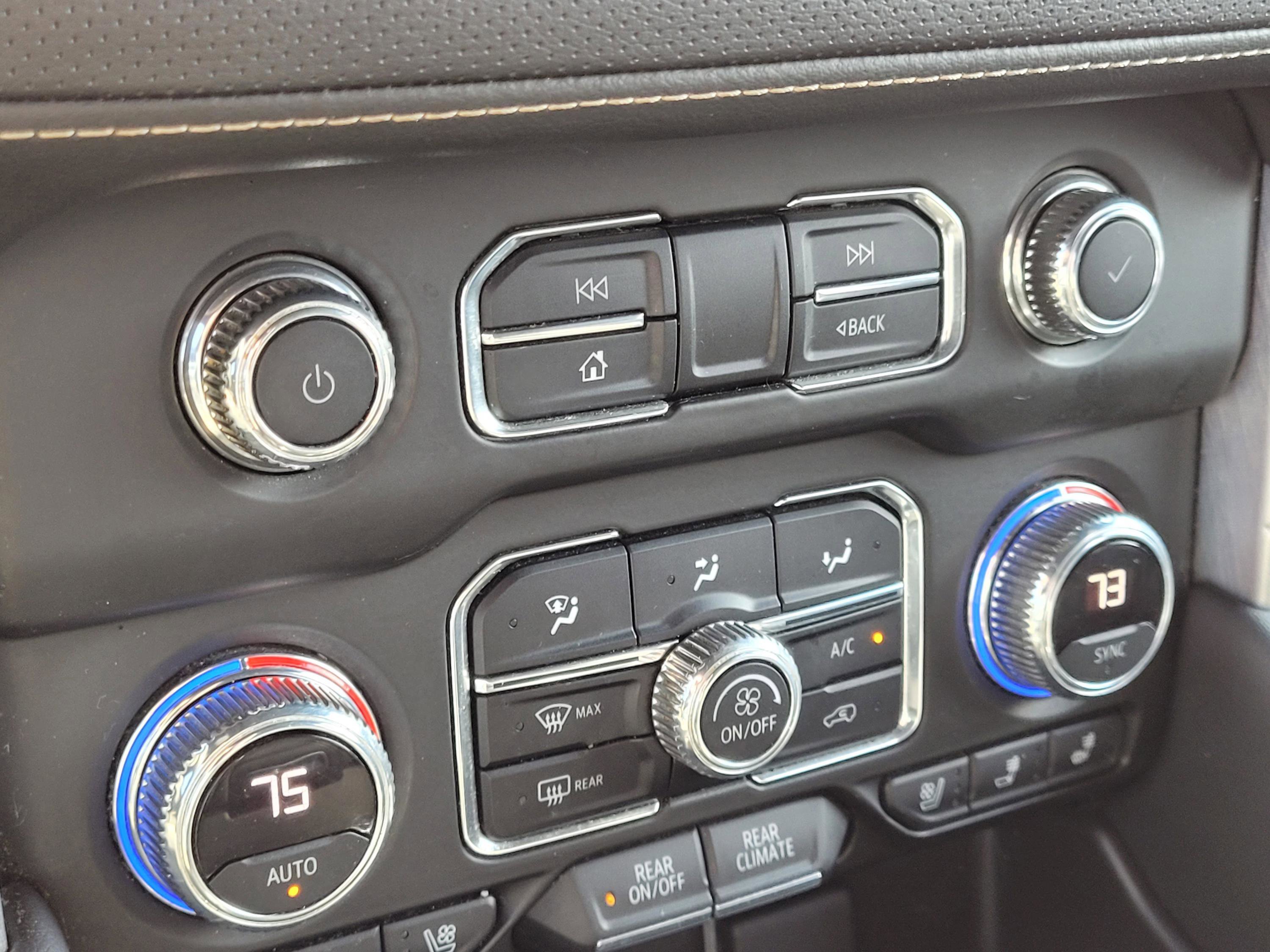 Used 2021 GMC Yukon SLT AWD/4WD image 24