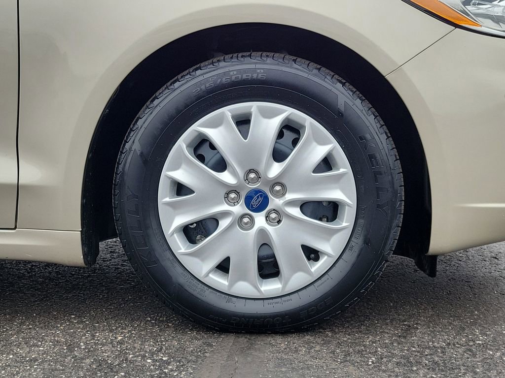 Certified 2019 Ford Fusion S image 9