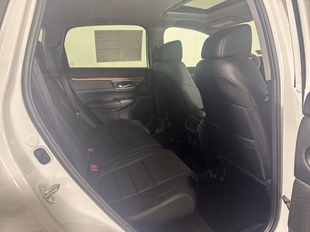 Used 2022 Honda CR-V Touring image 5