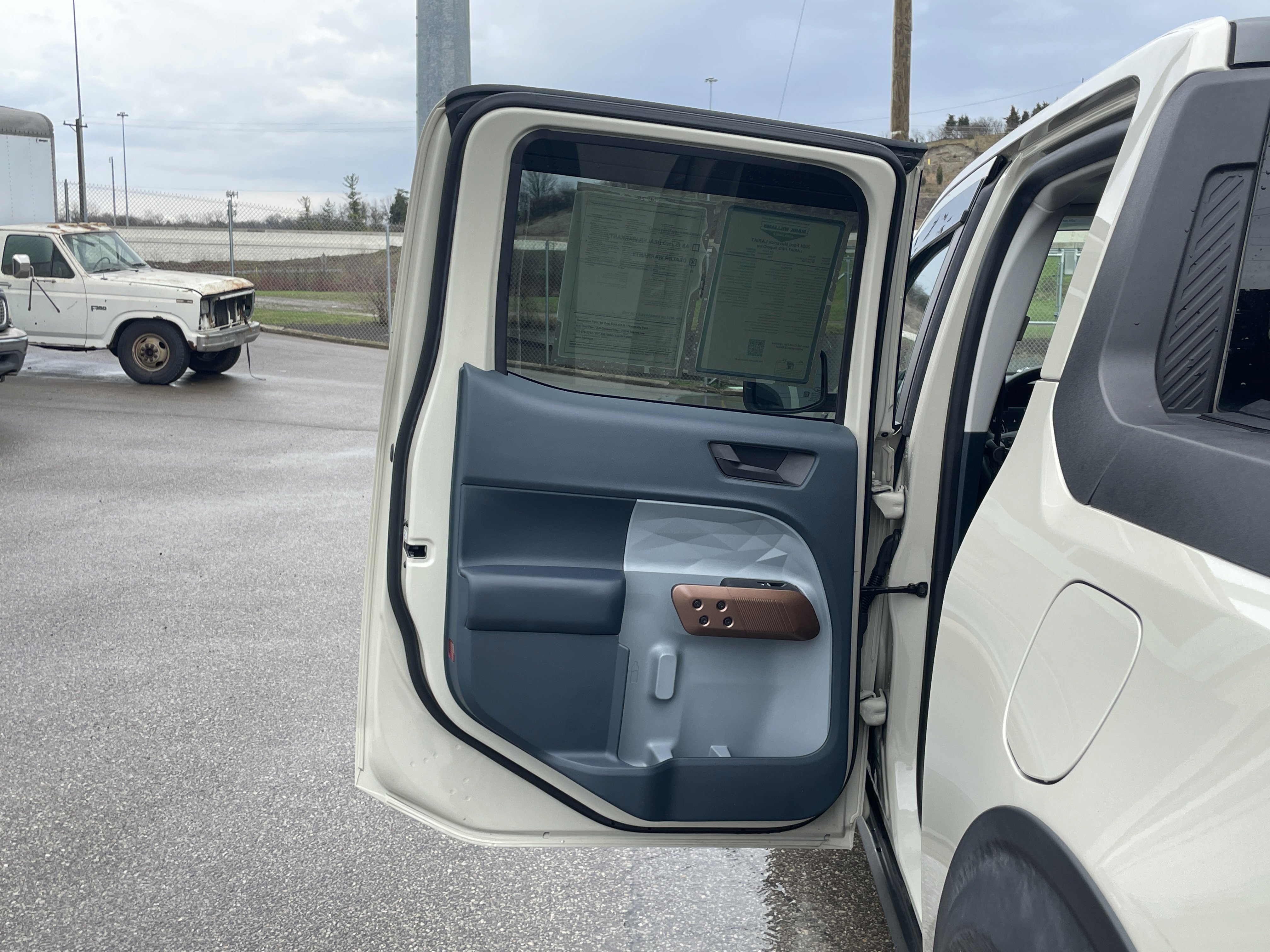 Certified 2024 Ford Maverick Lariat image 31