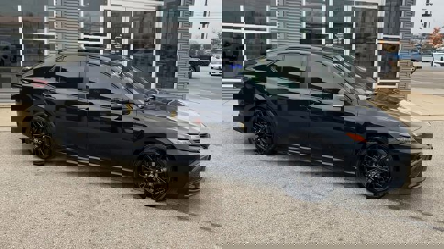 Used 2022 Toyota Camry SE image 3