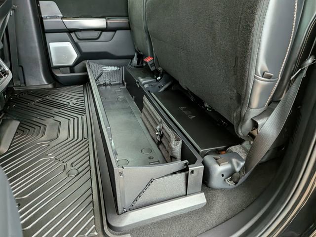 Certified 2024 Ford F350 Platinum w/ Tremor Off-Road Package AWD/4WD image 20