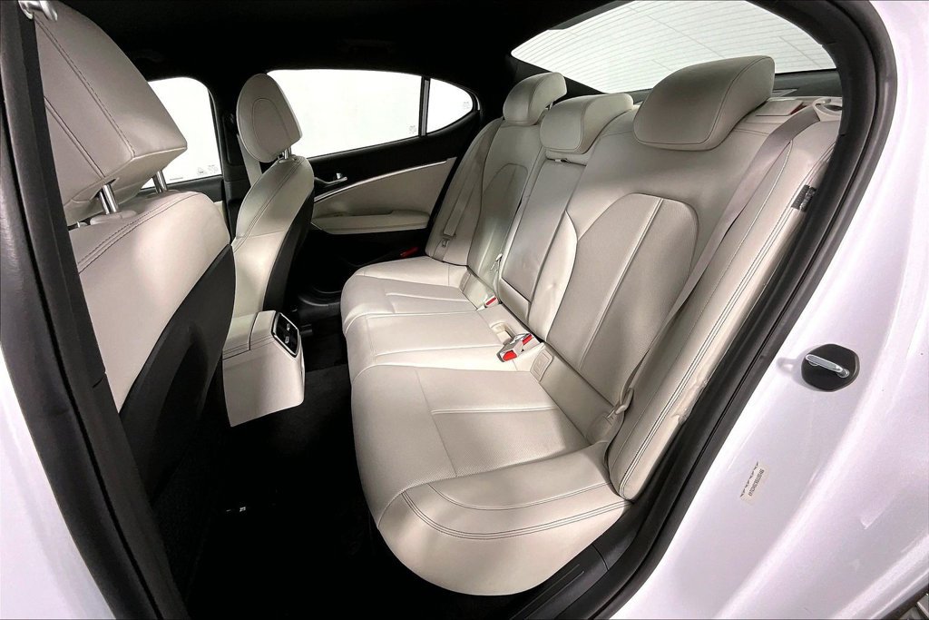 Used 2025 Genesis G70 2.5T RWD image 26