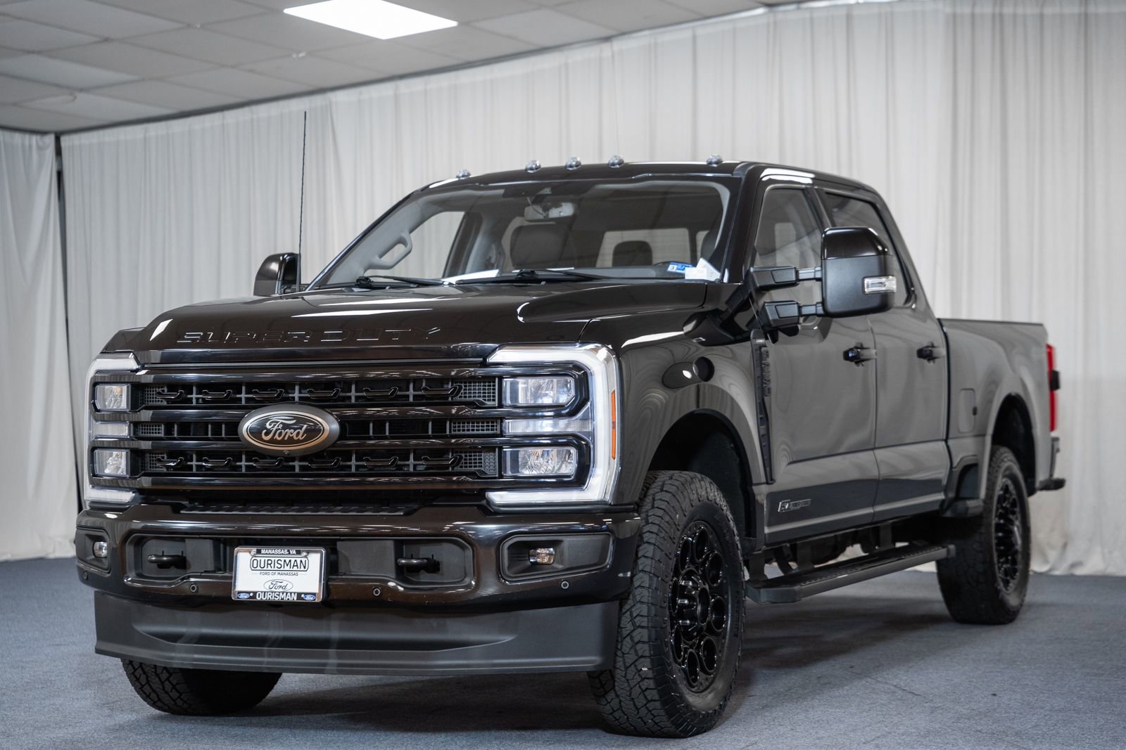 Certified 2024 Ford F250 Lariat w/ Lariat Ultimate Package image 3