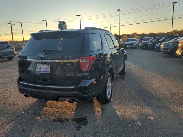 Certified 2018 Ford Explorer XLT w/ Equipment Group 202A image 6