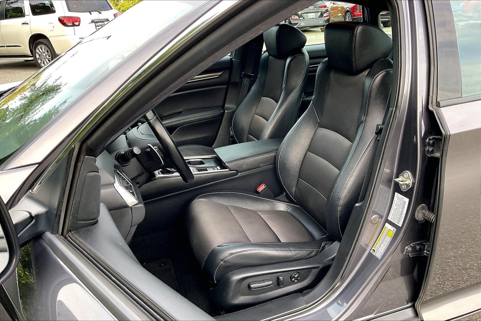 Used 2019 Honda Accord Sport image 25