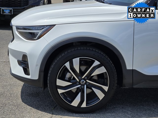 Used 2024 Volvo XC40 B5 Ultimate w/ Protection Package Premier AWD/4WD image 9