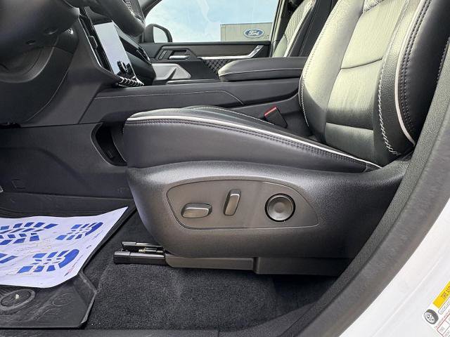 Used 2024 GMC Acadia Denali w/ Super Cruise Package image 19