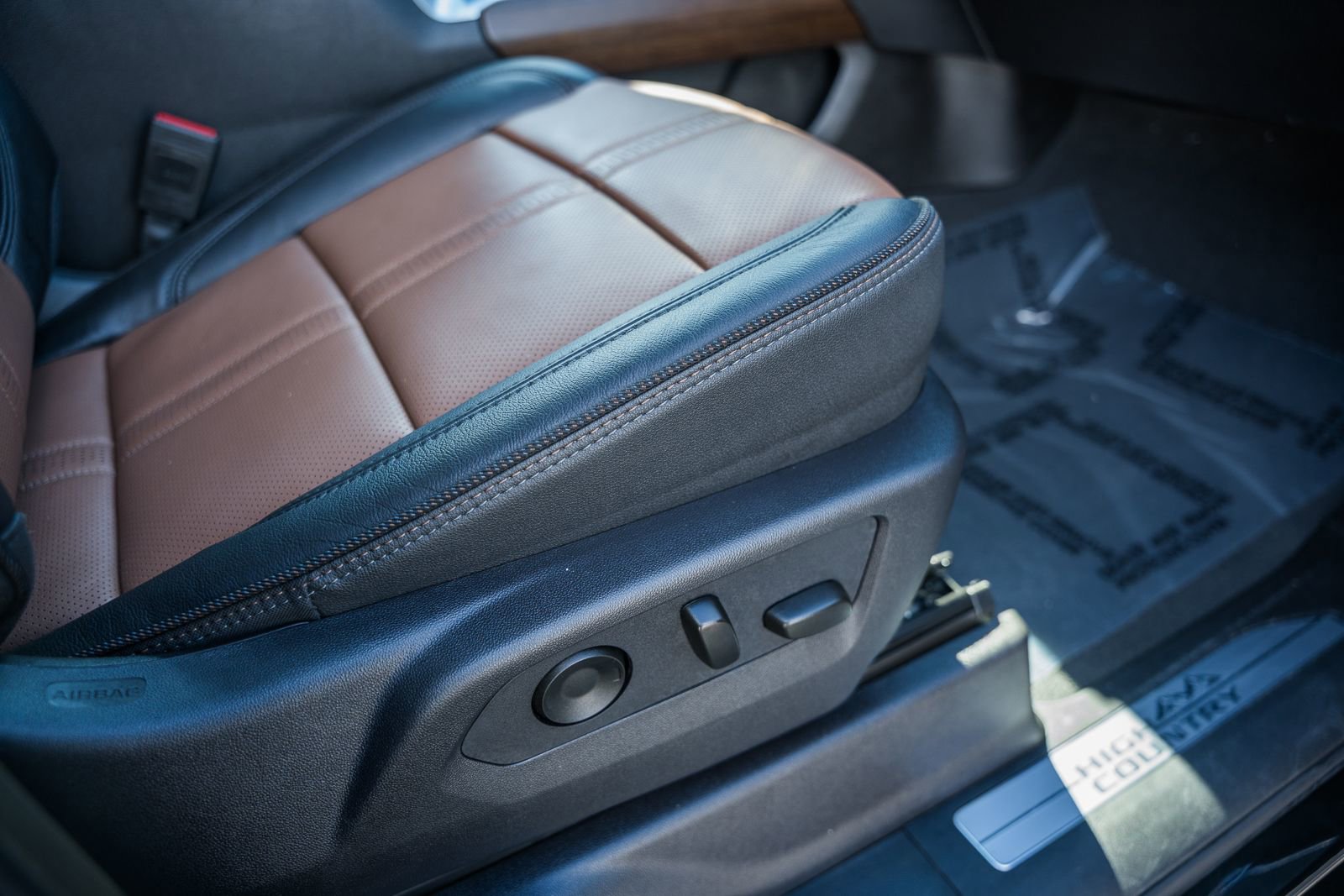 Used 2024 Chevrolet Silverado 3500 High Country w/ High Country Premium Package image 51