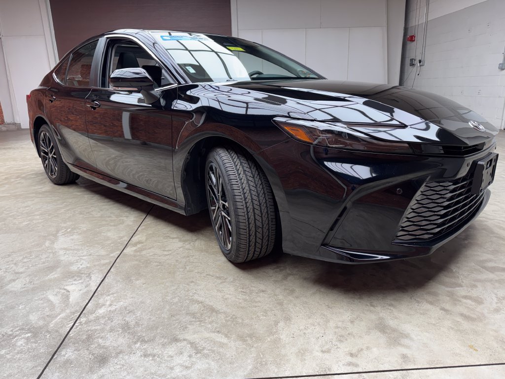 Used 2025 Toyota Camry XLE w/ Premium Plus Package AWD/4WD image 8